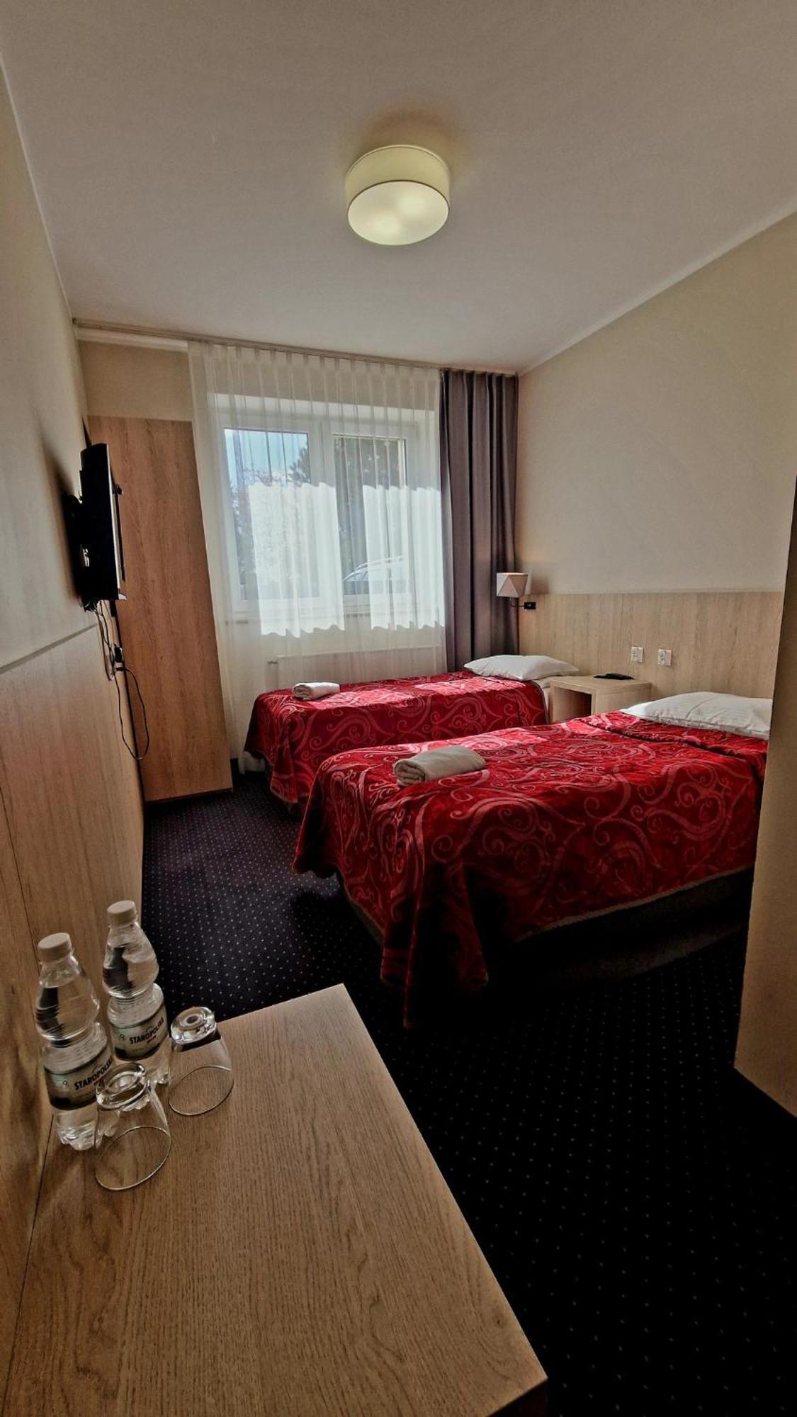Pod Lipami Hotel Bystra  Bagian luar foto
