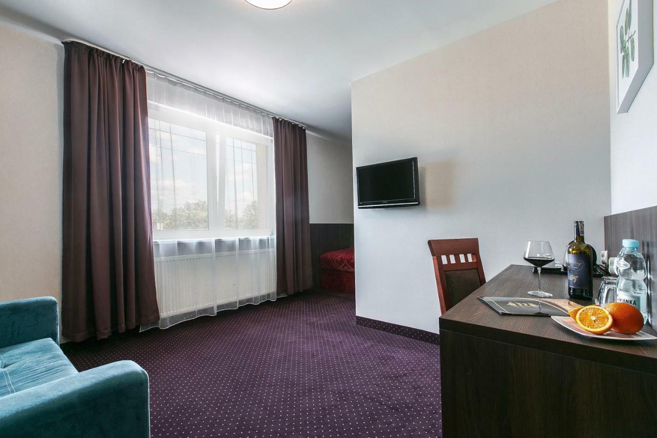 Pod Lipami Hotel Bystra  Bagian luar foto
